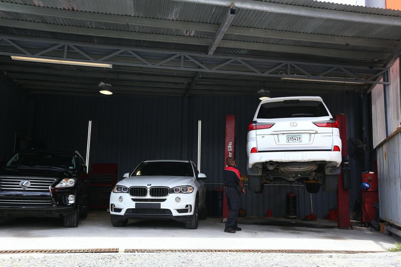Taller Executive Motors — mecánica y chapistería 4